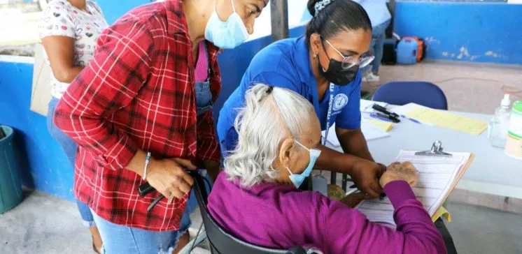 Facilidades-personas-discapacidad Las personas con discapacidad podrán hacerse acompañar de una persona de su elección para votar el 5 de mayo de 2024.